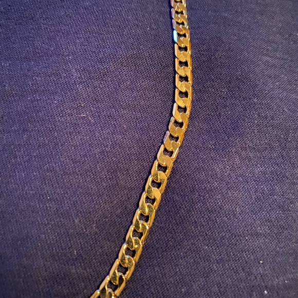 Gold plated Cuban link chain - Picture 2 of 2